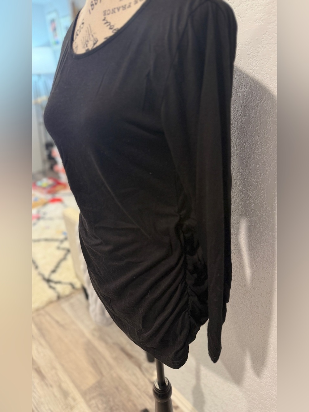 Black Long Sleeve Maternity Top Size Medium | Scoop Neck Amazon - Picture 5 of 8